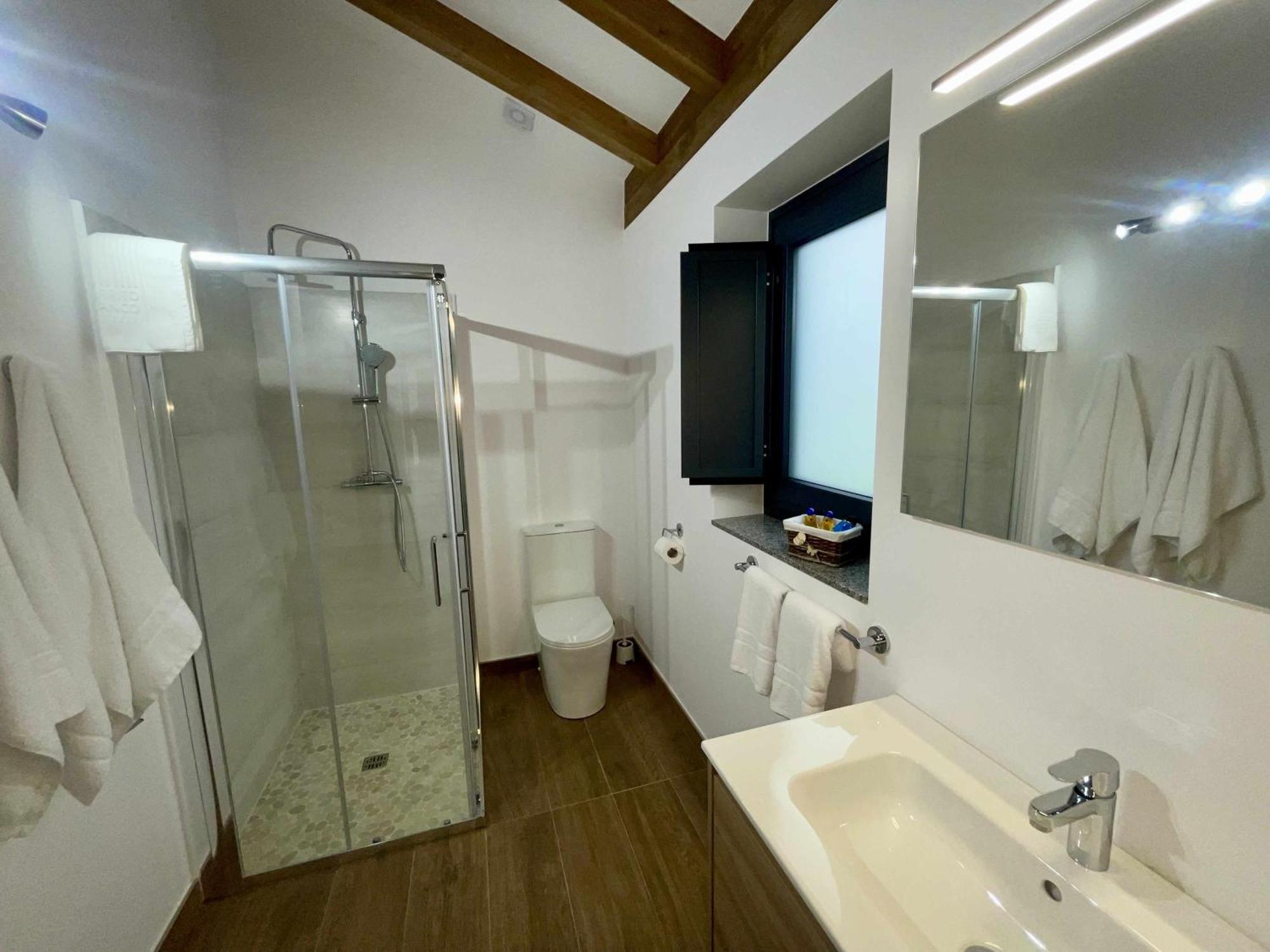 Apartamentos Turisticos A Galera Ribadeo Esterno foto